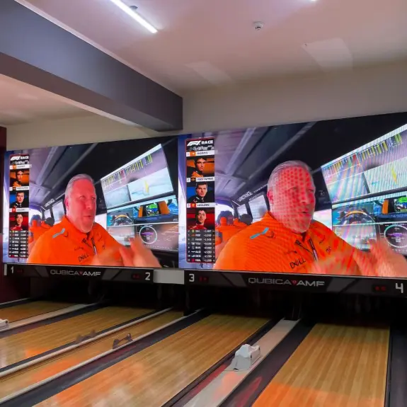Óriási LED-fal és okos vezérlőrendszer a Septimia Sport Klub bowlingpályáján