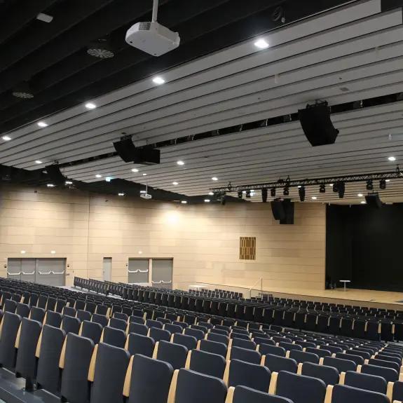 HUNGEXPO REBORN: Csúcskategóriás AV, DANTE hálózat és 125 DS-kijelző a 21. századi élményért