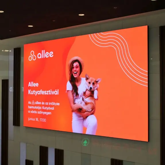 Élesebb kép, távoli vezérlés: Kültéri és beltéri LED-falak cseréje az Allee Bevásárlóközpontban
