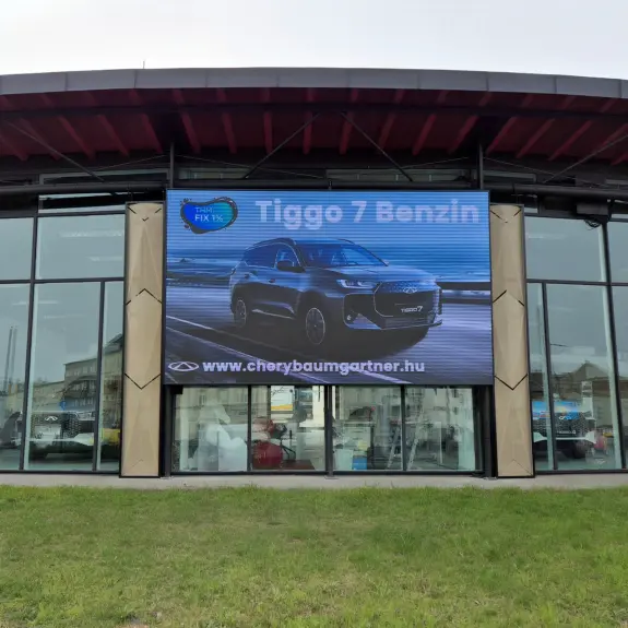 Időjárásálló ​LED-fal a Chery autómárka hazai bevezetéséhez