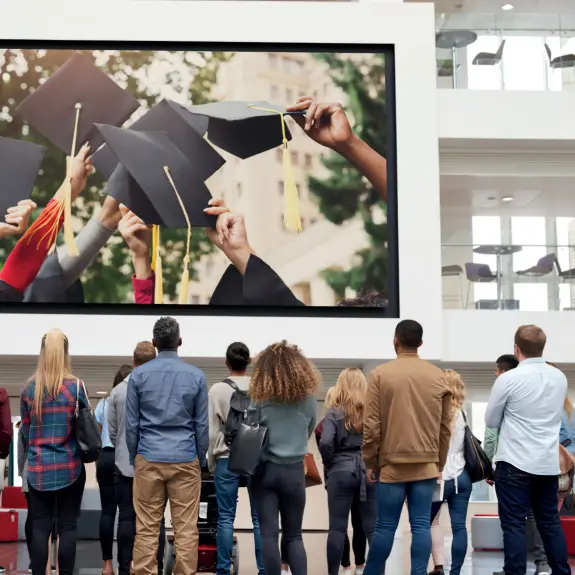 VisionInfo – intelligens tartalom- és eszközkezelő